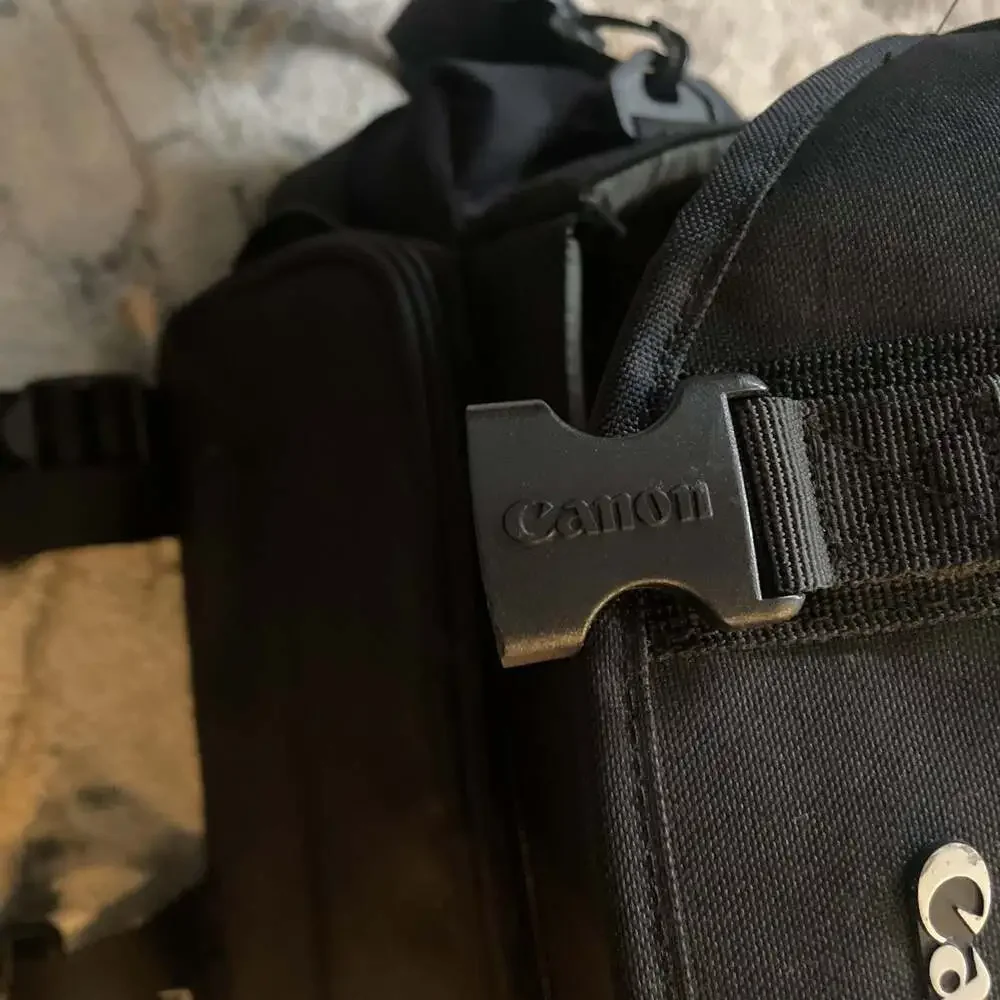 Canon 200DG Black Digital SLR Large Camera and Lens Case Gadget Bag